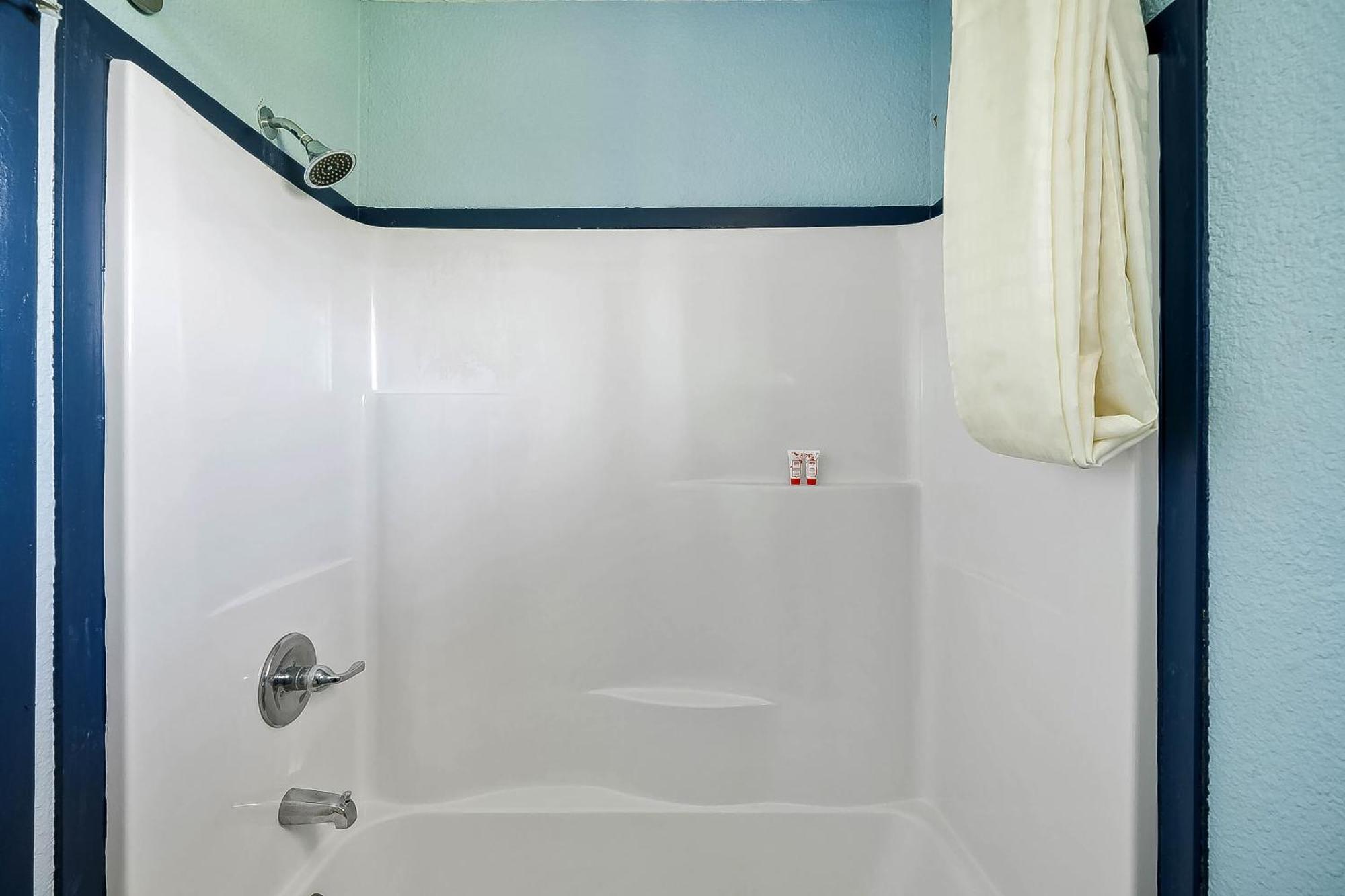 Oyo Hotel Luling Tx Downtown I-10/Us-90 Екстериор снимка